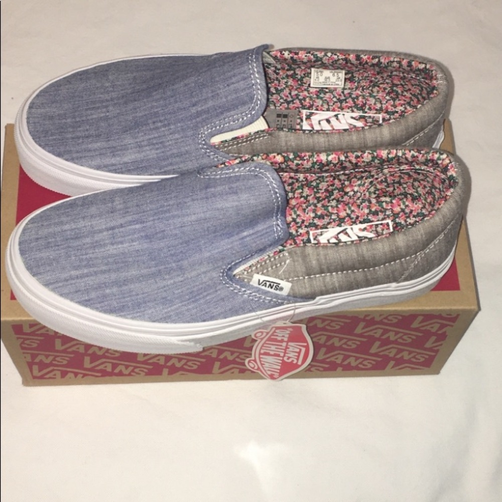 Women’s Sneakers